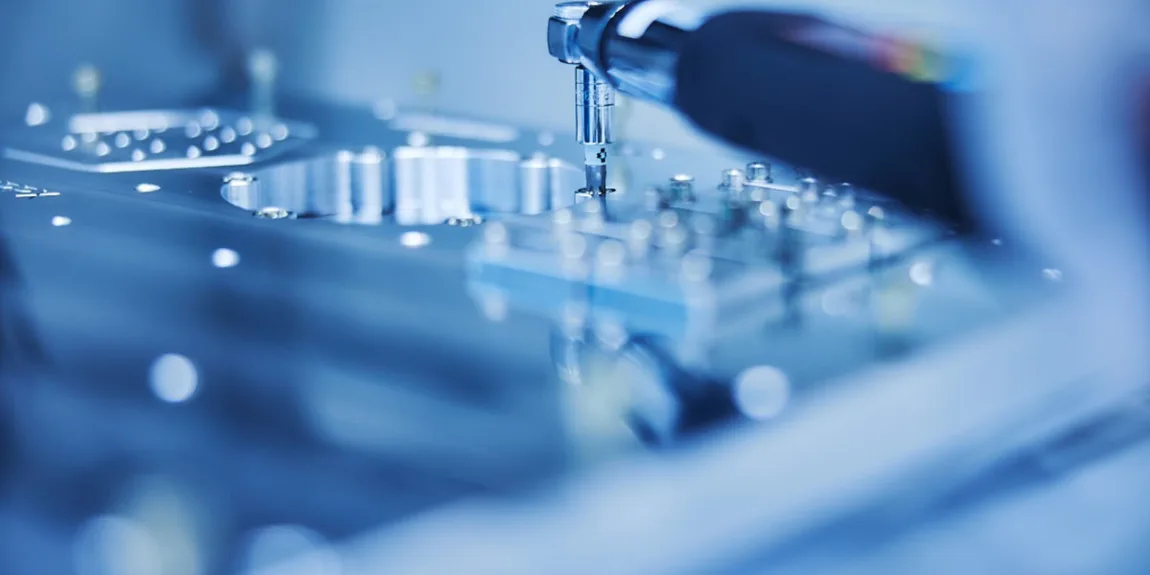 precision assembly for UHV and pressure feedthroughs