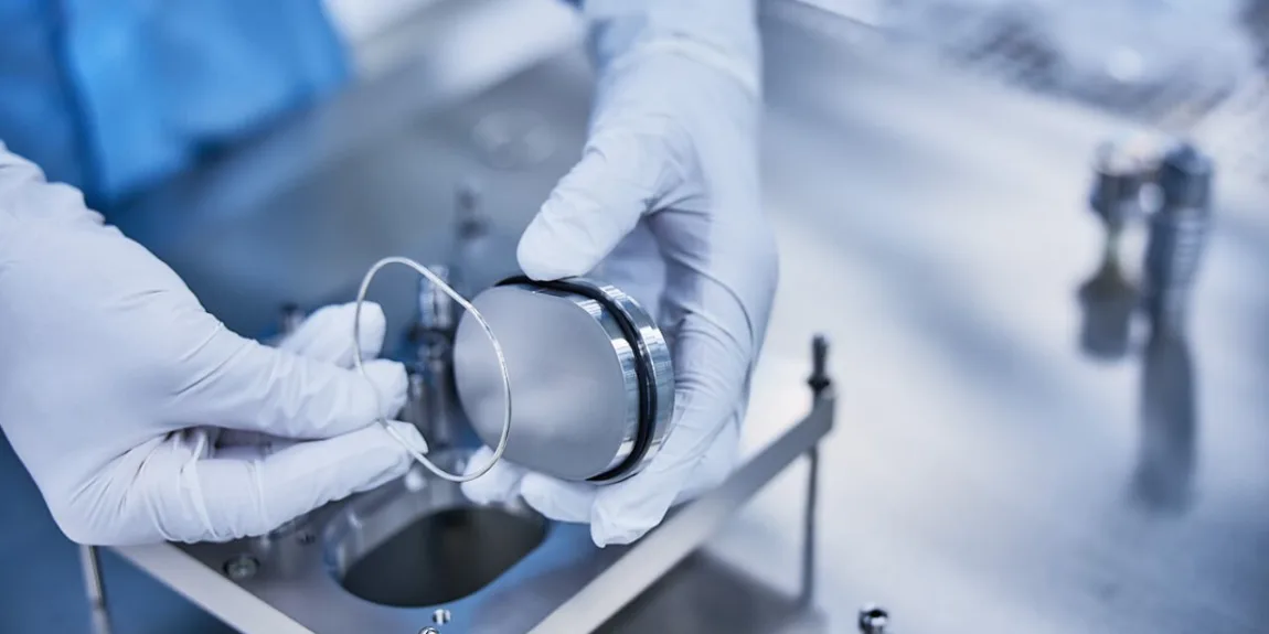 modular feedthroughs with metal or viton seal