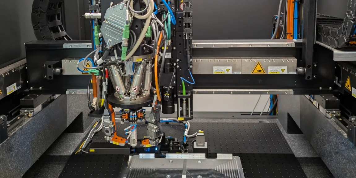 Optical Assembly Machine | Precision Bonding | Glass | Ceramics | LouwersHanique