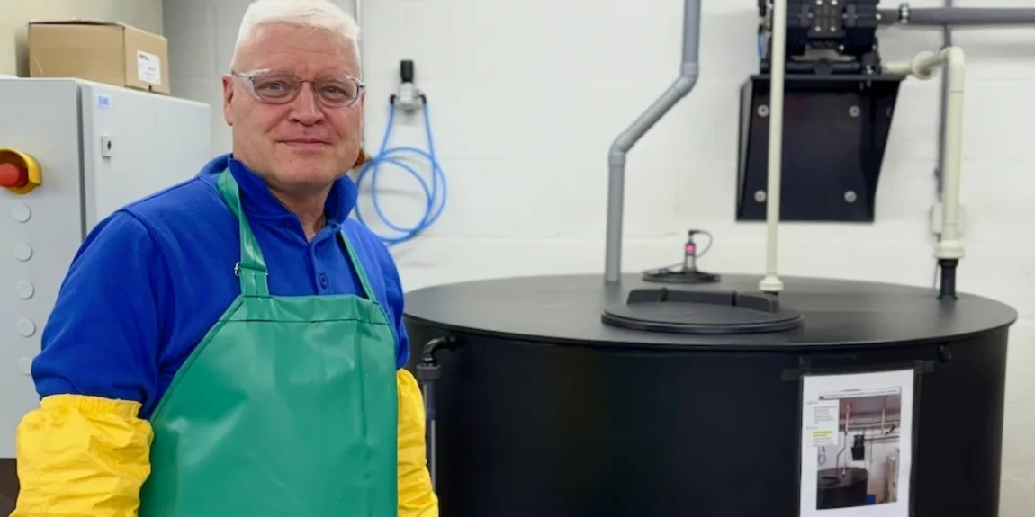 HF Waste into clean water | LouwersHanique