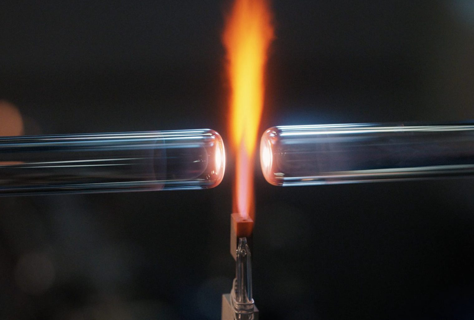 high precision thermal processing of borosilicate and quartz glass components